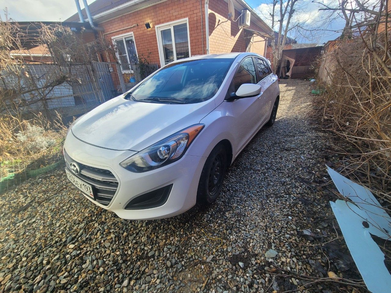 Hyundai Elantra: фото владельца