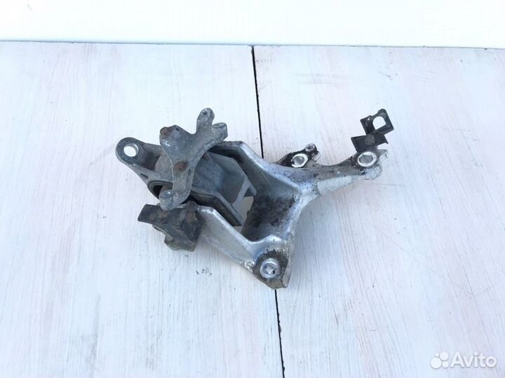 Опора двигателя левая Honda Civic 5D 2012