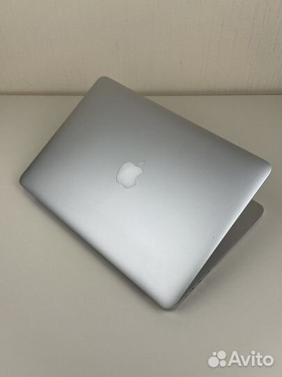 Apple MacBook Pro 13 2015 8/256 АКБ 83%