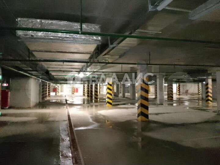 Машиноместо, 17 м²