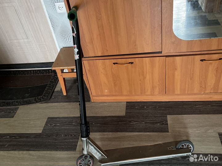 Самокат трюковой