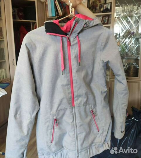 Сноубордическая куртка Roxy