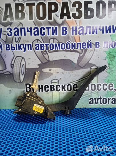 Педаль газа Volkswagen Touareg