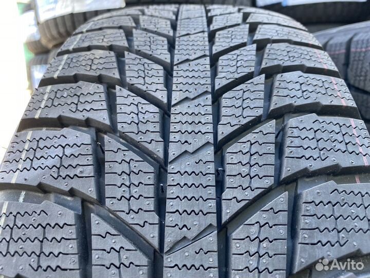 Triangle PL01 205/60 R16 96R