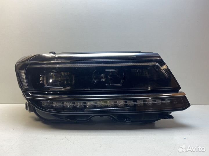 Фара правая Volkswagen Tiguan 2017-2020 Full Led