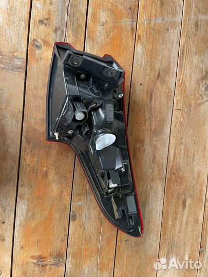 Фонарь задний левый Nissan qashqai j11