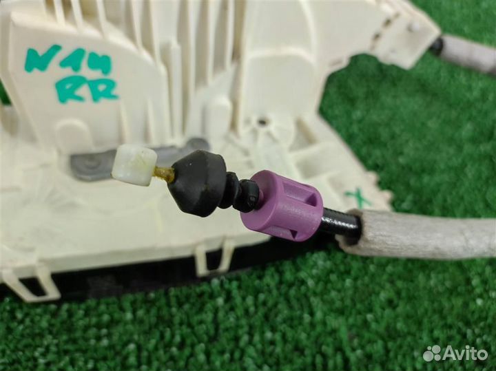 Замок двери задней правой Mercedes Benz E-class W