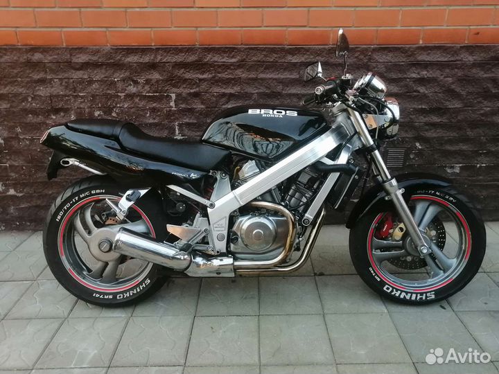 Honda bros 400