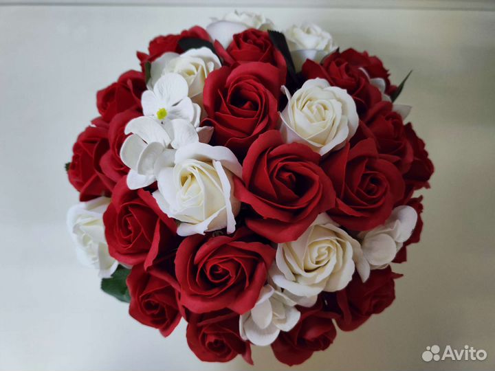 Мыльные розы в коробке