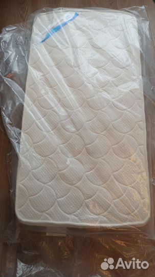 Детская кровать с матрасом бу