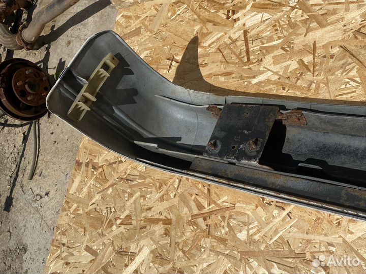 Бампер задний Toyota Carina AT170