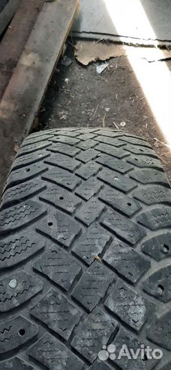 Continental ComTracWinterViking 1 205/70 R15