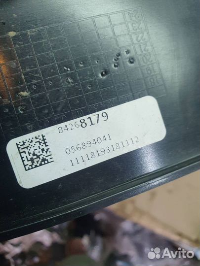 Накладка кузов внутри Cadillac Escalade 5 L87 6.2L