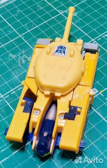 Трансформер 90-х гг. Blitzwing