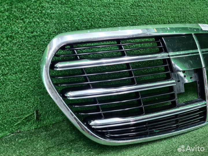 Решетка радиатора Mercedes-Benz S-Class