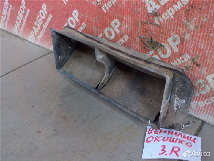 Вентиляционная решетка задняя правая LADA Priora