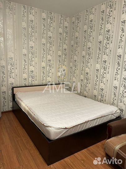 Кровать 180х200 см