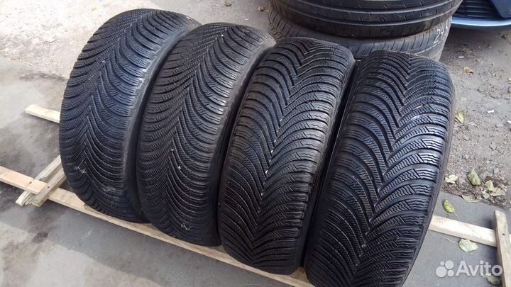 Michelin Alpin 5 215/55 R16 97H