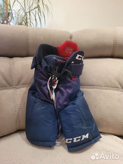 Шлем хоккейный детский, шорты хоккейные