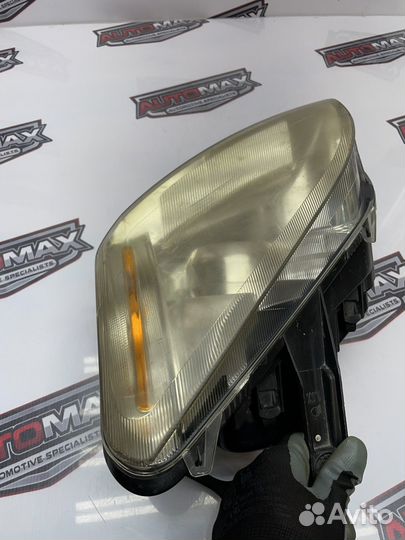 Фара передняя левая Ford C-MAX 2003-2007
