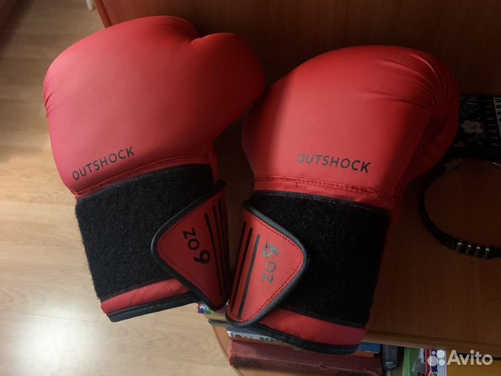 Боксерские перчатки