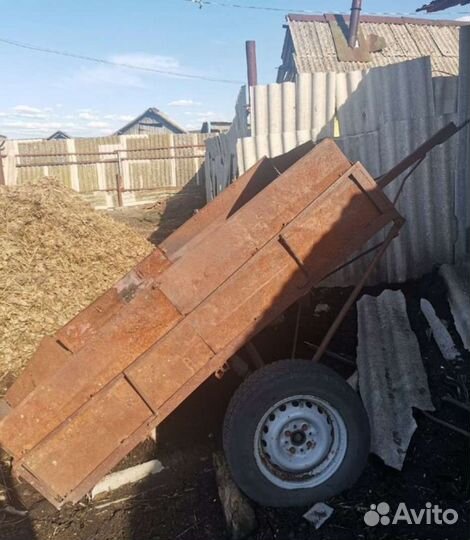 Грабли, косилка, плуг, телега, двигатель