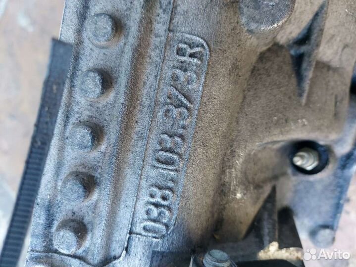 Головка блока цилиндров Volkswagen Golf 4 03810337