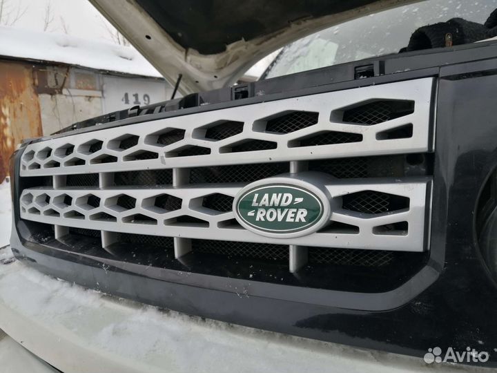 Решетка радиатора Land Rover discovery 4