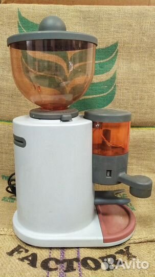 Кофемолка La San Marco SM 91 профессиональная