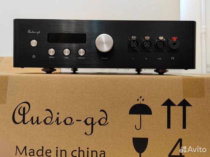 Audio-GD HE-9LE балансный усилитель для наушиков