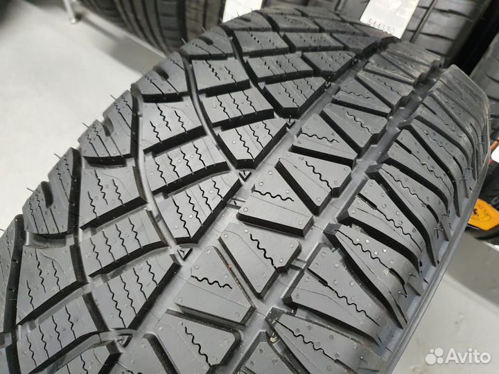 Michelin Latitude Cross 235/55 R17
