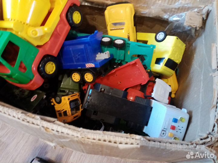 Машинки коробка