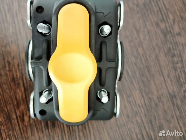 Крепление на раму для детских велокресел