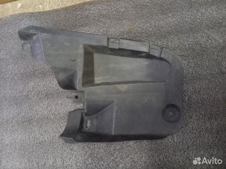 Брызговик задний левый Toyota Corolla E150 2007-20