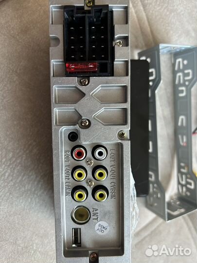 Автомагнитола