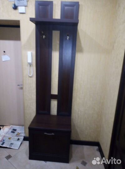 Вешалка в прихожую с обувницей