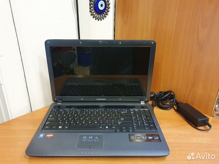 Samsung R525-JS03