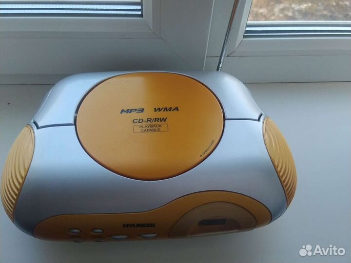 Радиоприёмник неработающий с дисководом