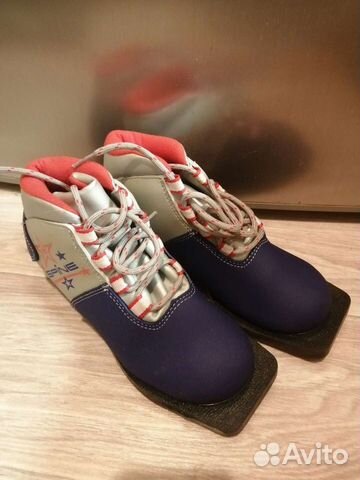 Лыжные ботинки