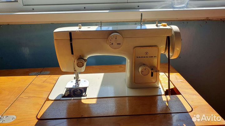 Ножная швейная машина чайка 132м