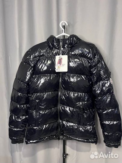 Пуховик глянцевый Moncler