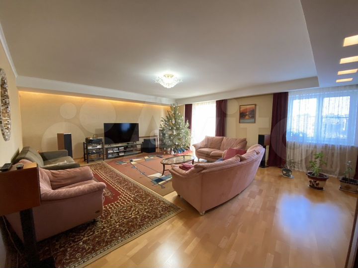 4-к. квартира, 190,9 м², 7/7 эт.