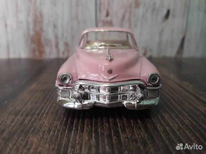 Модель коллекционная Cadillac 62 series