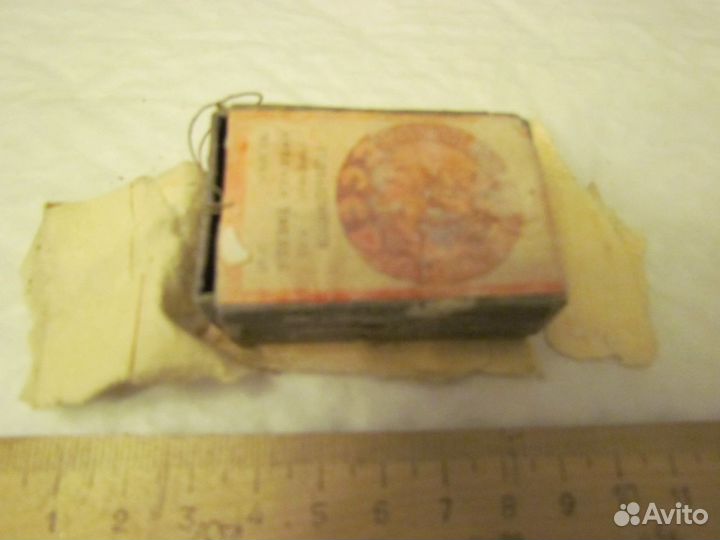 Коробочка сюрпризница СССР и ёлочные флажки