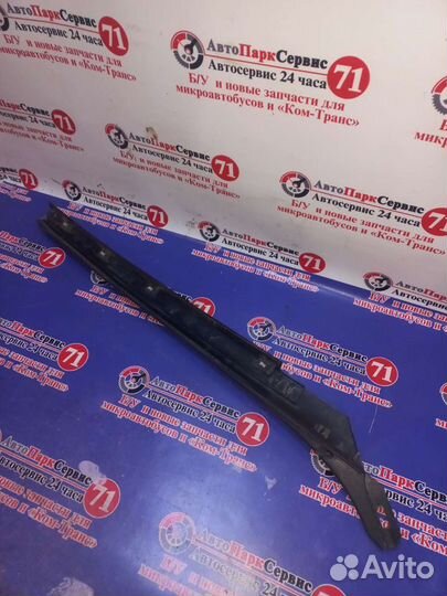 Молдинг стойки лобового стекла Ford Transit