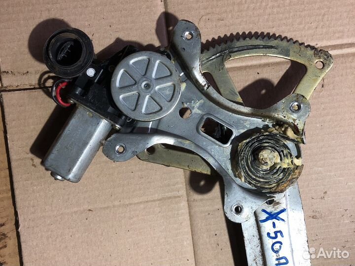 Передний левый стеклоподьемник Lifan X50