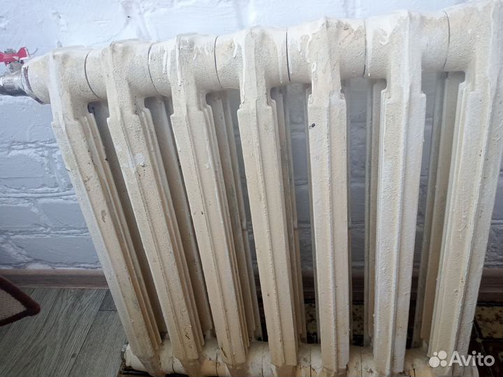 Батарея чугунная