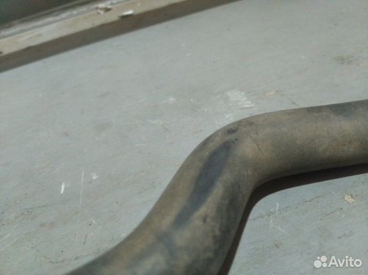 Патрубок системы охлаждения Renault Sandero 1 2010