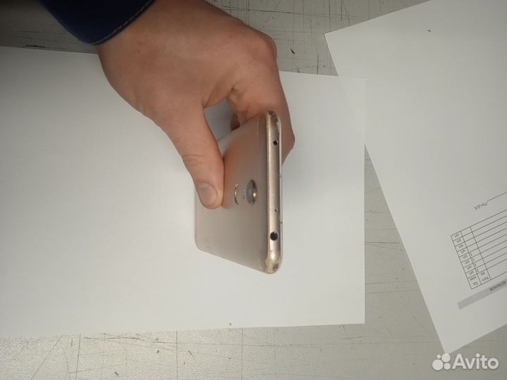 Xiaomi Redmi 5 Plus, 4/64 ГБ