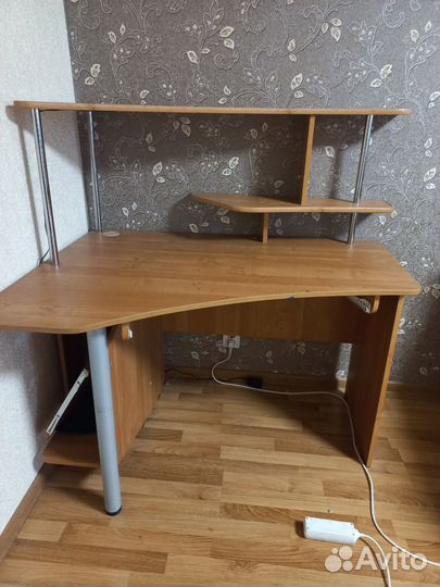 Компьютерный стол бу